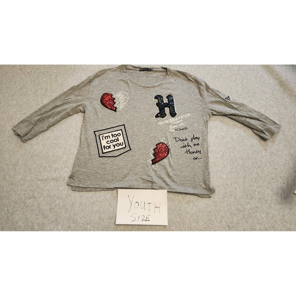 Bershka BSKGIRL Shirt Girls Small Gray Sequin Patch Graphic 3/4 Sleeve‎ Youth
